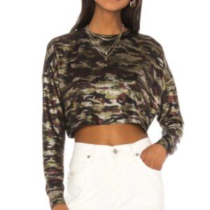 superdown Billie Camo Crop Top